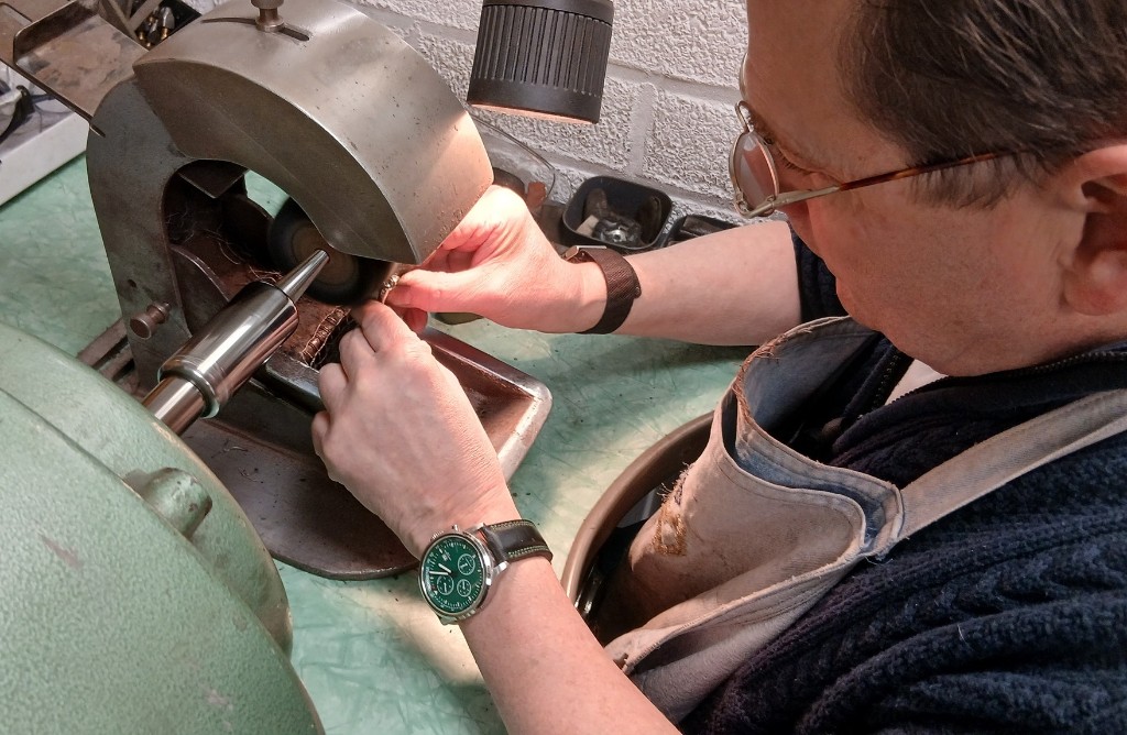 Goldsmith at work in the atelier
